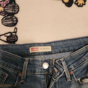 Signature by Levi Strauss Women's Classic Blue Straight Leg Jeans